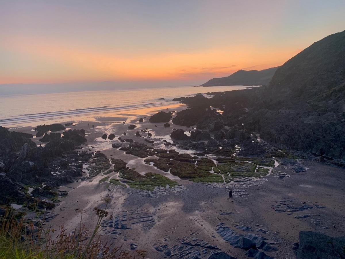 8 Middlecombe - Luxury Apartment At Byron Woolacombe, Only 4 Minute Walk To Woolacombe Beach! Ngoại thất bức ảnh